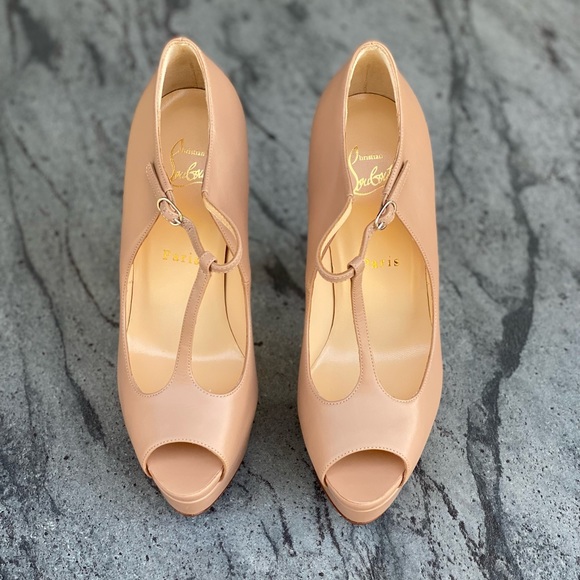 Christian Louboutin Nude 37 T Strap Platform Heels - Picture 3 of 6